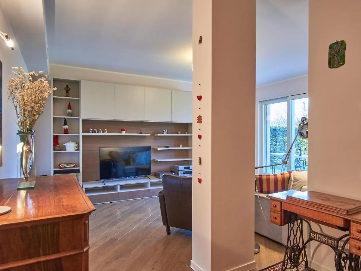 Apartment Promessi Sposi By Interhome Lecco 0*,